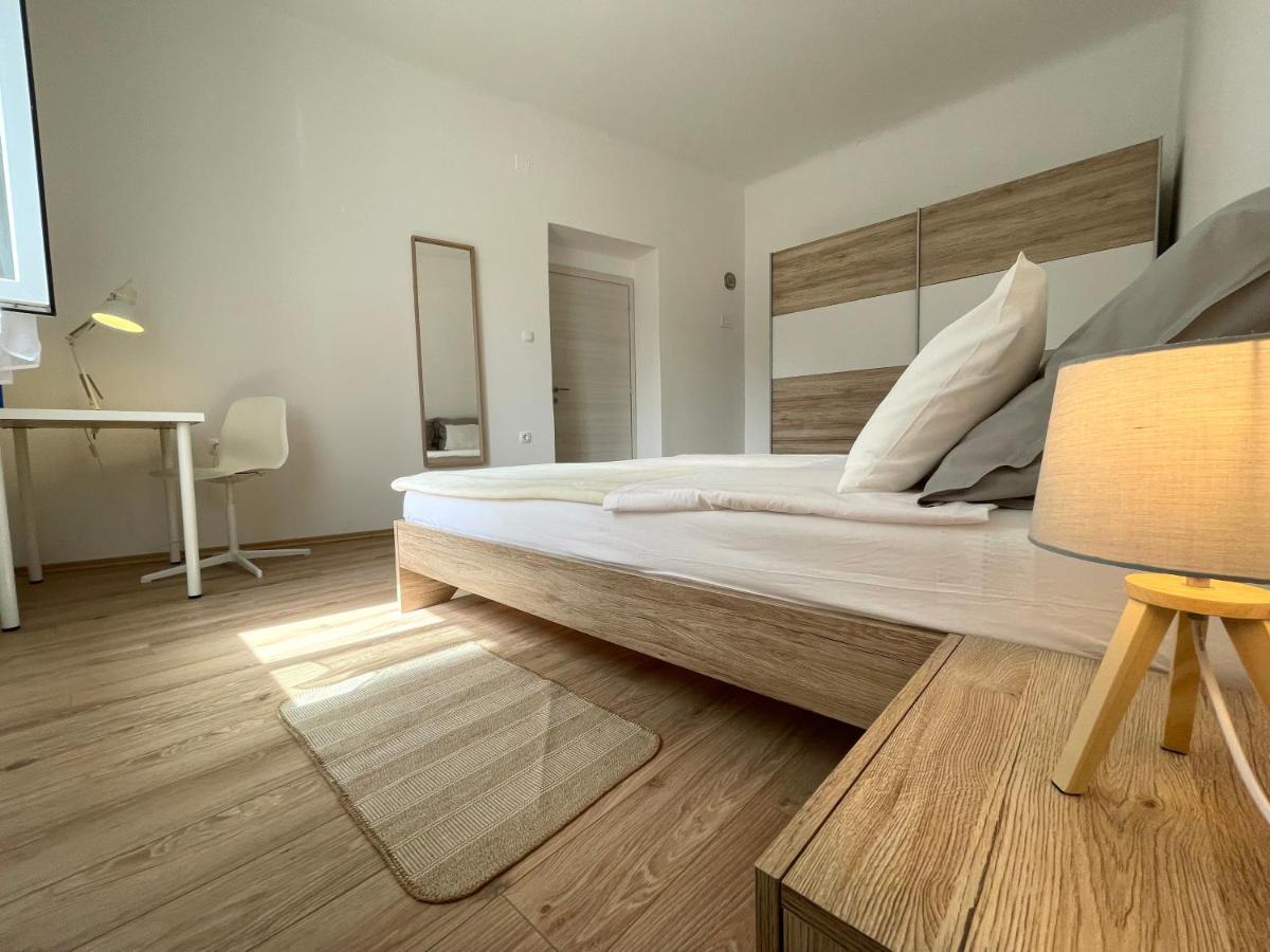 Modern Apartment In The Old Part Of Town 리예카 외부 사진