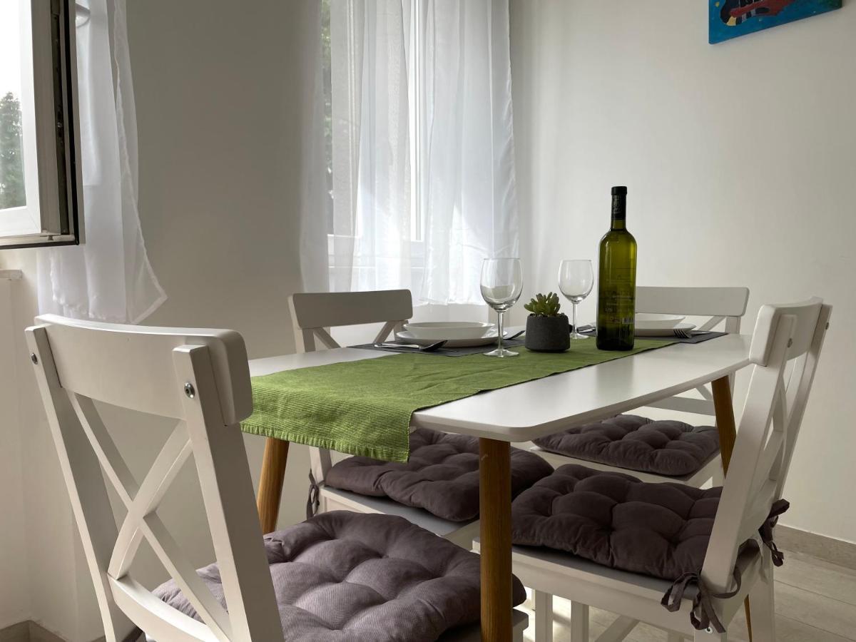 Modern Apartment In The Old Part Of Town 리예카 외부 사진